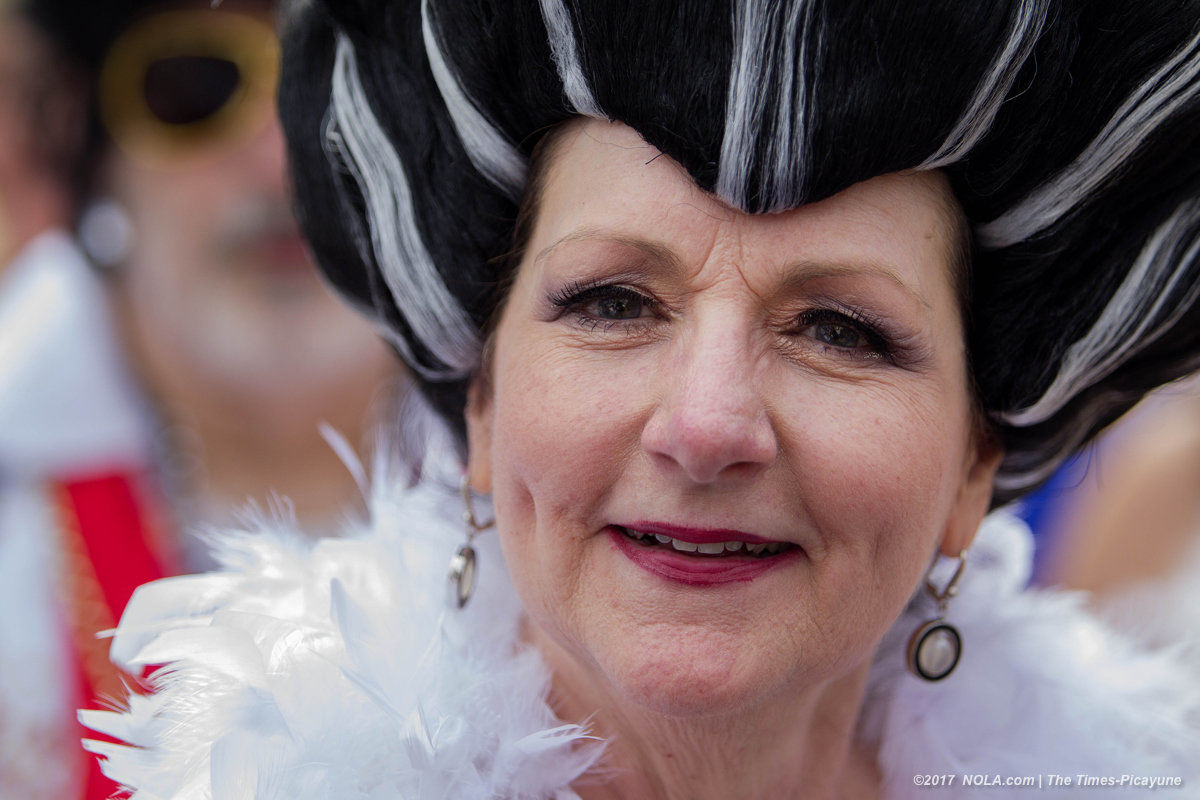 Walking krewes hit the French Quarter: See Mardi Gras photos